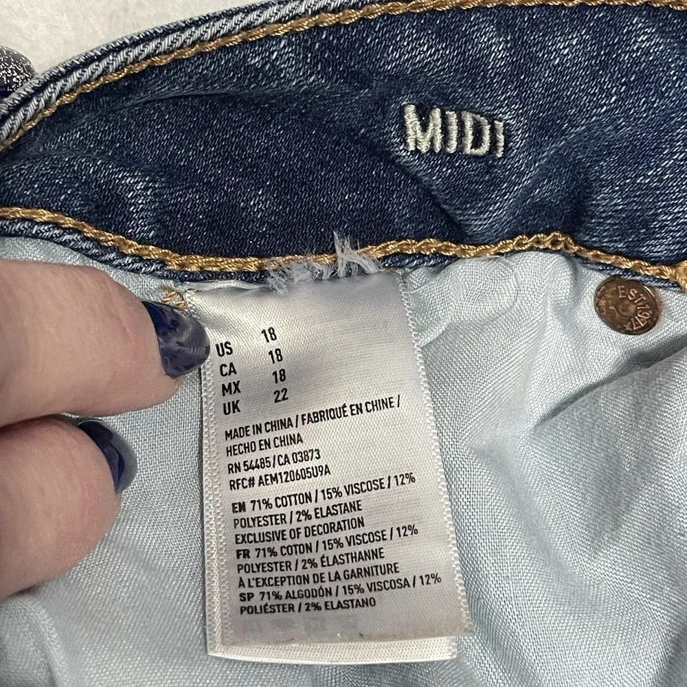 American‎ Eagle Women's Juniors Midi Super Stretch Shorts Size See Measurements